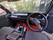 https://riyasewana.com/uploads/nissan-venat-271636504031.jpg
