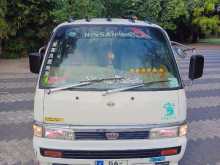Nissan Vanette 1989 Van