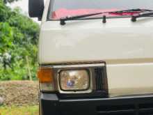 Nissan Vanette 1990 Van