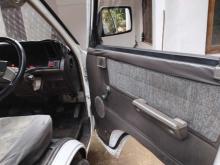 https://riyasewana.com/uploads/nissan-venett-vx-271530536066.jpg