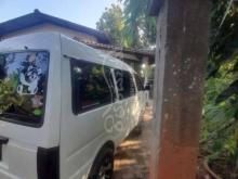 https://riyasewana.com/uploads/nissan-vennet-1992-14941311230452.jpg