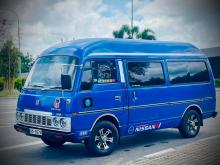 Nissan Vrg 1991 Van