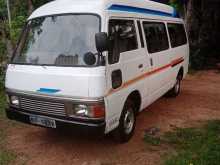 Nissan Vrg 1985 Van