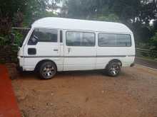 Nissan Vrg 1981 Van