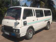 Nissan Vrg 1981 Van