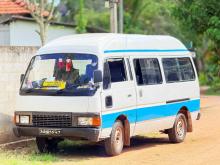 Nissan Vrg 1989 Van