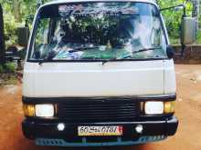 Nissan VRG 1985 Van