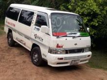 Nissan Vrg 1983 Van