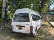 Nissan Vrg 1984 Van