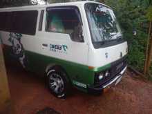 Nissan Vrg 1983 Van
