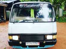 Nissan VRG 1985 Van