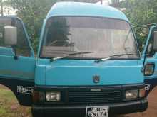 Nissan Caravan Vrg 1981 Van