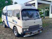 Nissan Caravan Vrg 1989 Van