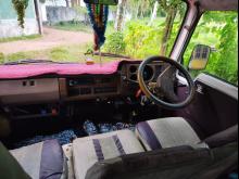 https://riyasewana.com/uploads/nissan-vrg-caravan-39400317723.jpg