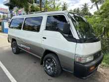 Nissan VRGE24 1992 Van