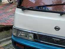 Nissan Caravan 1986 Van