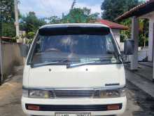 Nissan VWGE24 CARAVAN 1998 Van