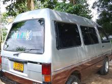 Nissan Vwnet 1987 Van