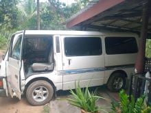 Nissan Caravan 1985 Van