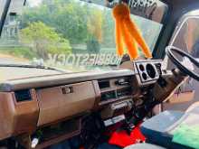 Nissan VYGE 23 1984 Van