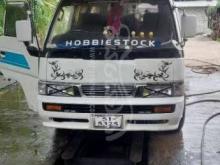 Nissan Caravan VYGE 23 1987 Van