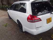 Nissan Wingroad 2000 Car