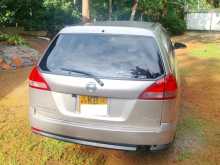 Nissan Wingroad 2004 Car