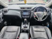 https://riyasewana.com/uploads/nissan-x-taril-21655294232.jpg