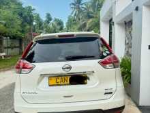 Nissan X-Trail 2015 SUV