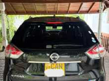 Nissan X-Trail 2015 SUV