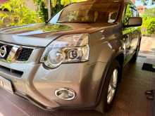 https://riyasewana.com/uploads/nissan-x-trail-2013-1522180712644.jpg