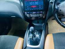 https://riyasewana.com/uploads/nissan-x-trail-2015-1013243612283.jpg