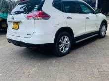 https://riyasewana.com/uploads/nissan-x-trail-2015-1013243612634.jpg