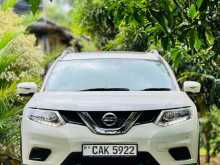 https://riyasewana.com/uploads/nissan-x-trail-2015-118211612932.jpg