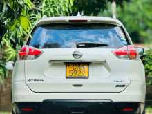 https://riyasewana.com/uploads/nissan-x-trail-2015-118211612953.jpg