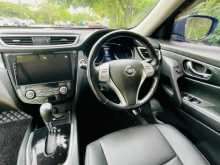 https://riyasewana.com/uploads/nissan-x-trail-2015-128010212213.jpg