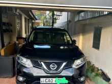 Nissan X-Trail 2015 SUV