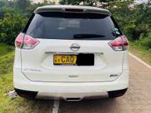 https://riyasewana.com/uploads/nissan-x-trail-2015-1510374912692.jpg