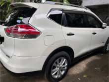 https://riyasewana.com/uploads/nissan-x-trail-2015-239132412643.jpg