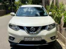 Nissan X-Trail 2015 SUV