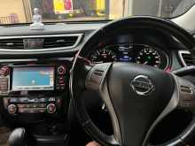 https://riyasewana.com/uploads/nissan-x-trail-2015-411241212863.jpg