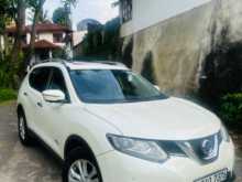 https://riyasewana.com/uploads/nissan-x-trail-2015-49435612054.jpg