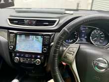 https://riyasewana.com/uploads/nissan-x-trail-2016-115352912844.jpg
