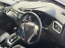 https://riyasewana.com/uploads/nissan-x-trail-2016-1319440012433.jpg