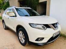 https://riyasewana.com/uploads/nissan-x-trail-2016-198322212962.jpg