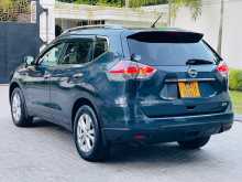 https://riyasewana.com/uploads/nissan-x-trail-2016-220231112022.jpg