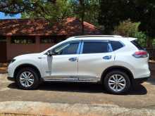 https://riyasewana.com/uploads/nissan-x-trail-2016-2210003812493.jpg