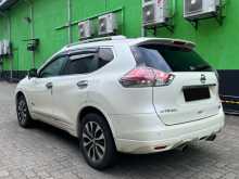 https://riyasewana.com/uploads/nissan-x-trail-2016-2819535212232.jpg