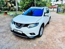 Nissan X-Trail Premium Edition 2016 SUV
