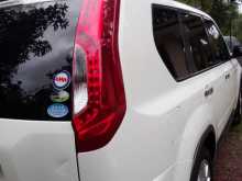 https://riyasewana.com/uploads/nissan-x-trail-2017-2013575712012.jpg